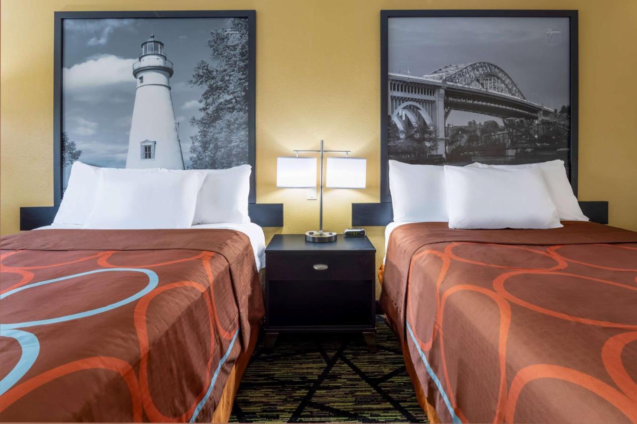 Super 8 By Wyndham Wooster Hotel ภายนอก รูปภาพ